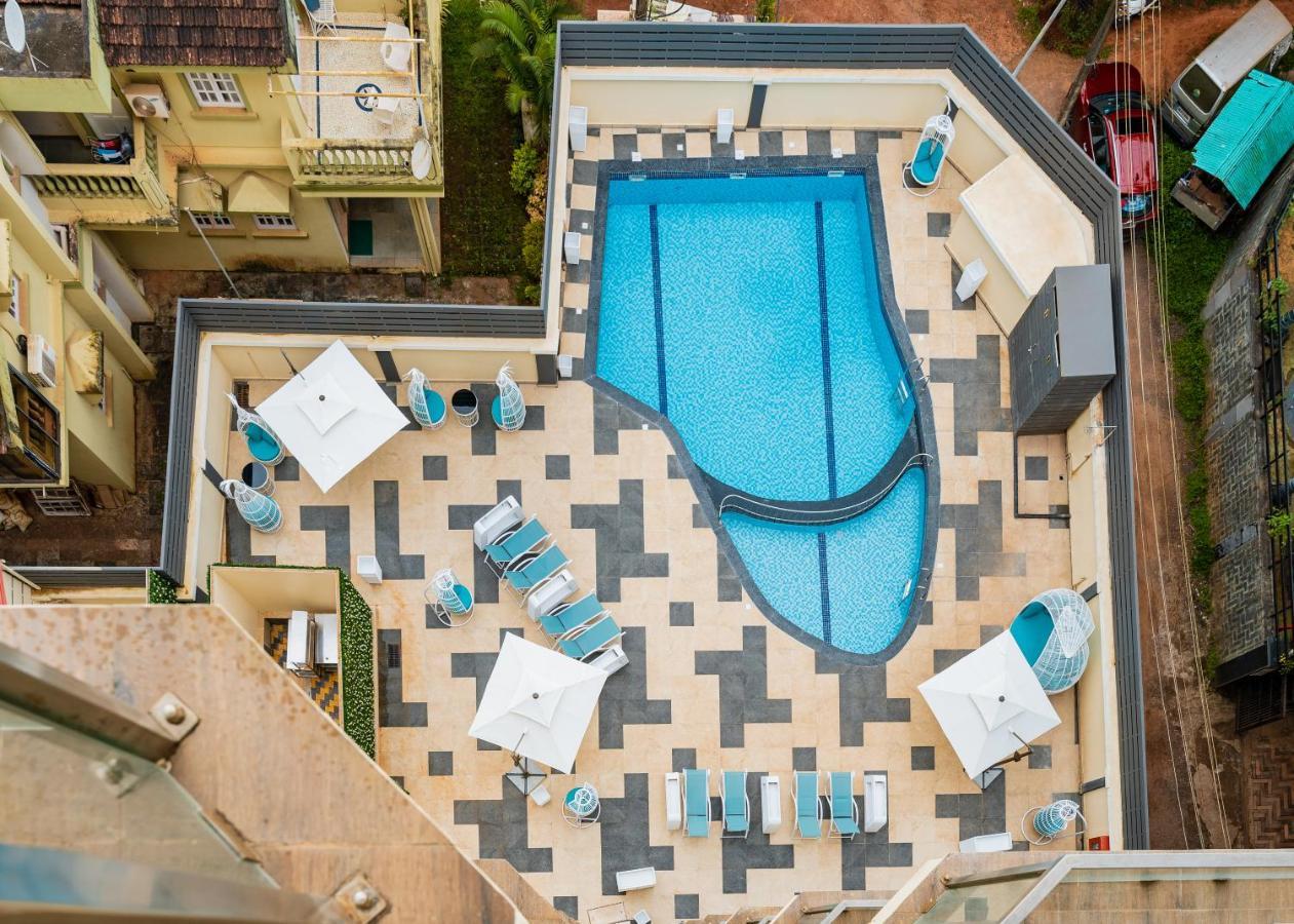 Regenta Central Imperial Candolim Goa Exterior photo